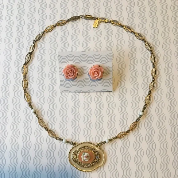 Vintage 1928 Brand Rose Enamel and Porcelain Necklace plus Earrings - Picture 7 of 17